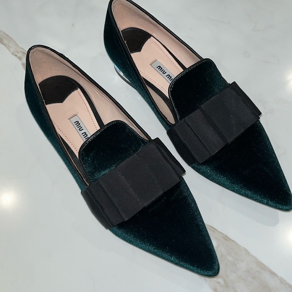 EUC Miu Miu flat dark green velvet shoes w black ribbon toe and gemstone heels - Picture 1 of 10